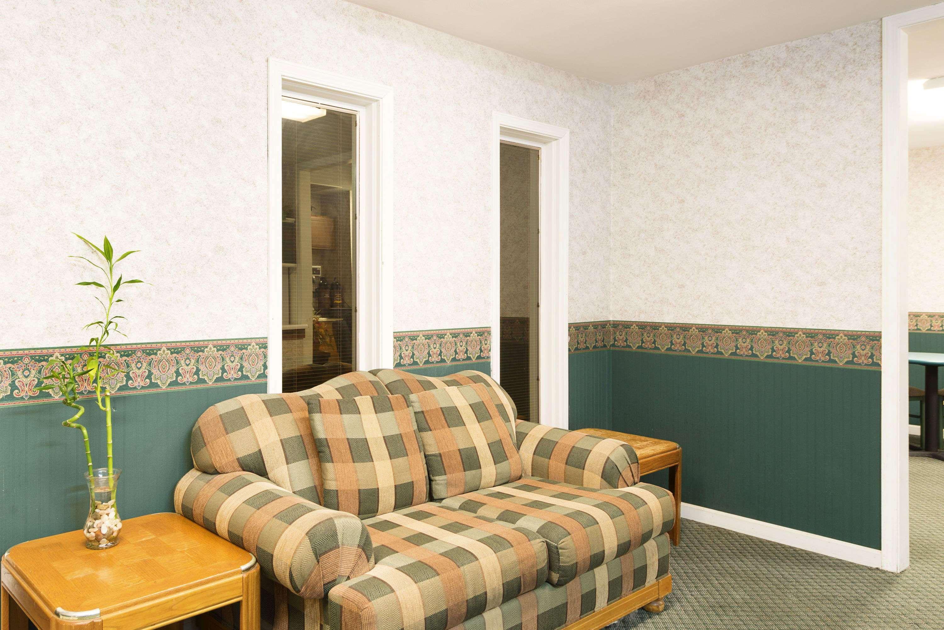 Super 8 By Wyndham Il Taylorville