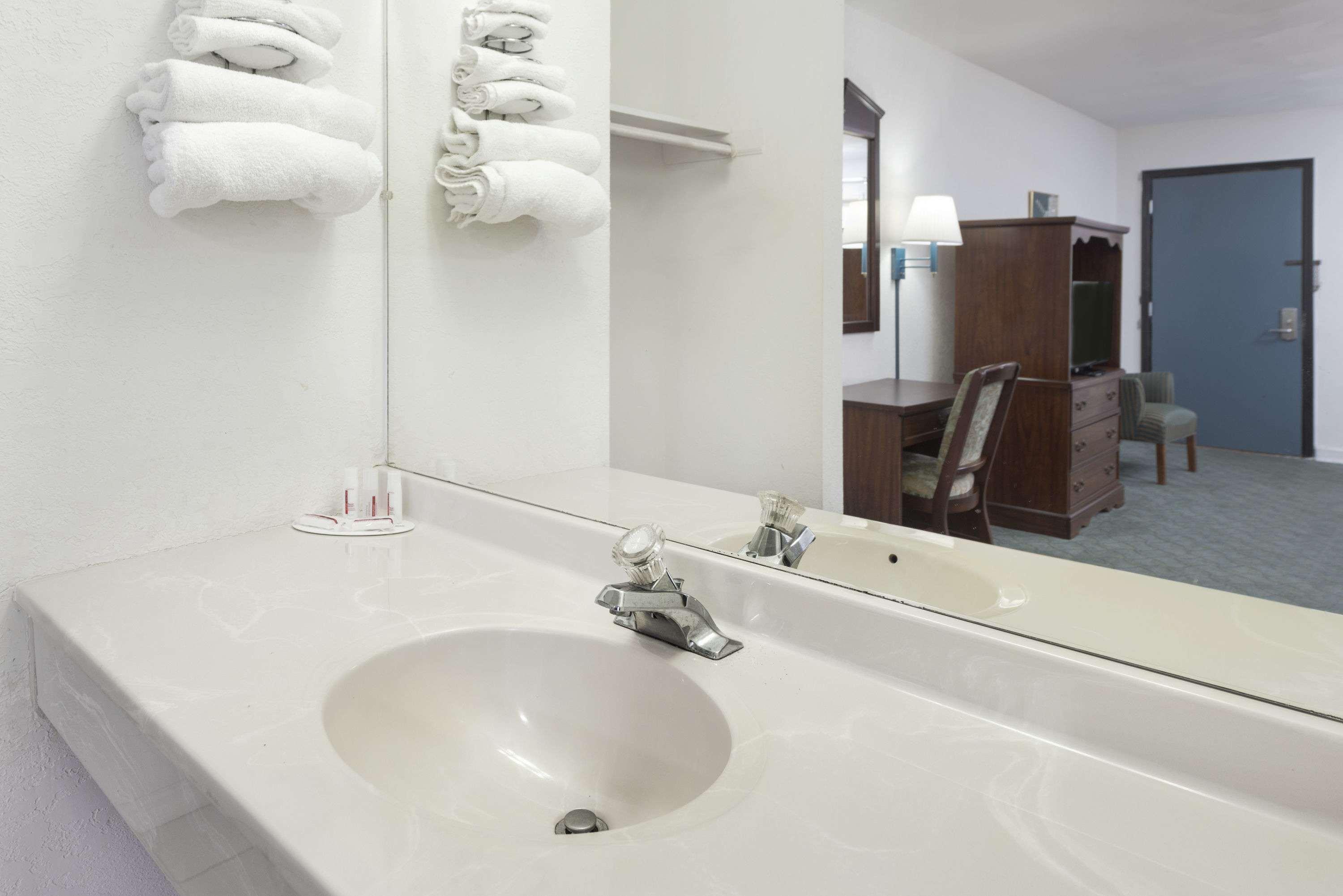 Hotel Super 8 By Wyndham Il 2*